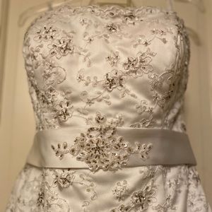 Wedding dress